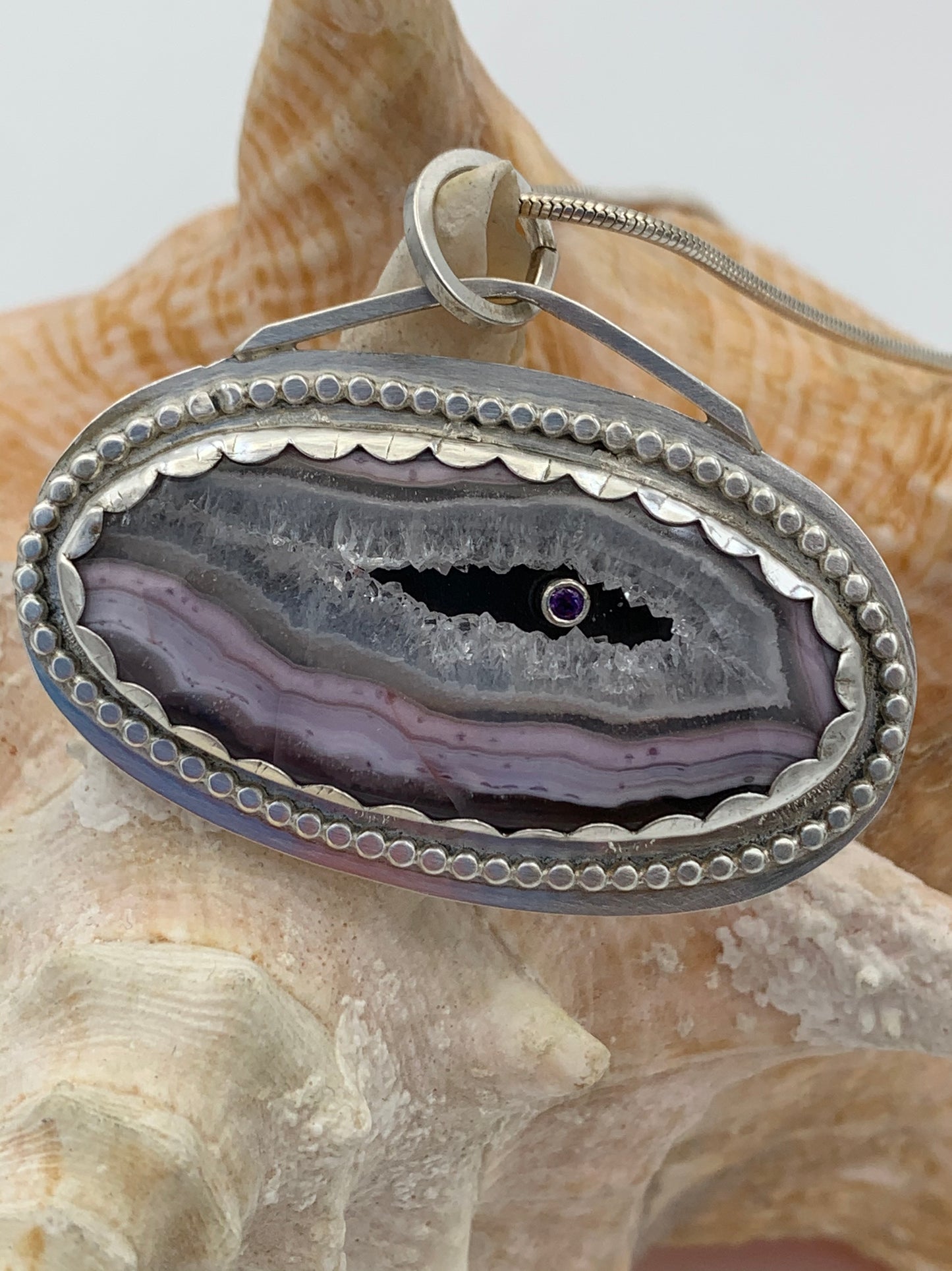 Purple Passion Agate Cabachon and Amethyst necklace